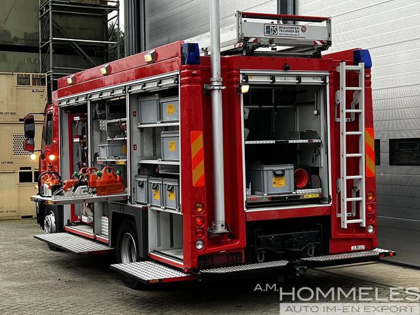 MAN LE 14.250 rescue vehicle - 5