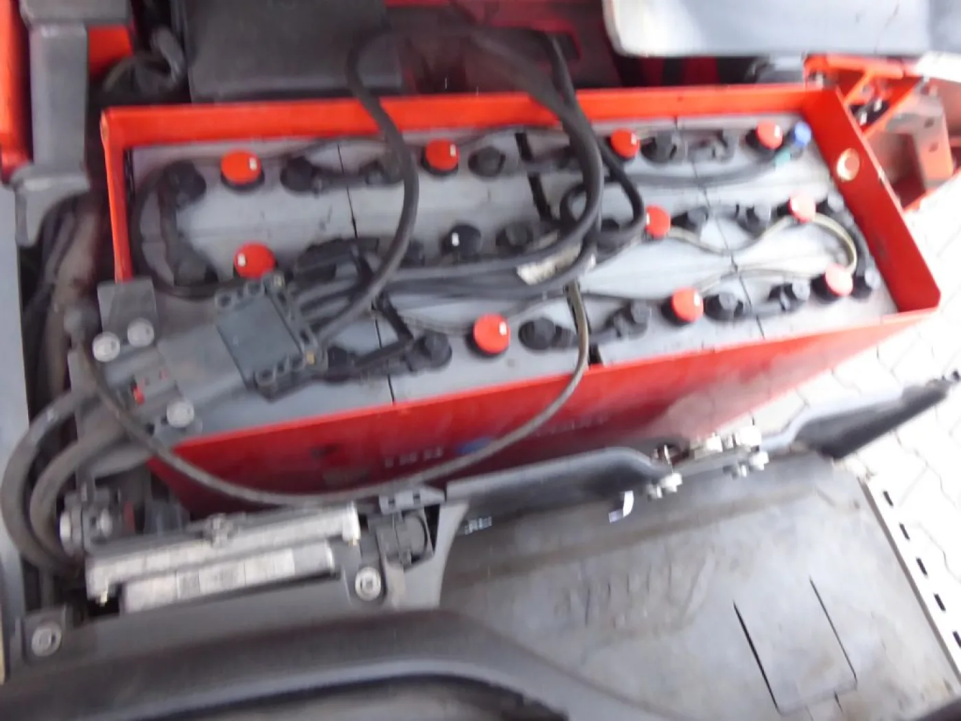 Linde E12-02 - 6