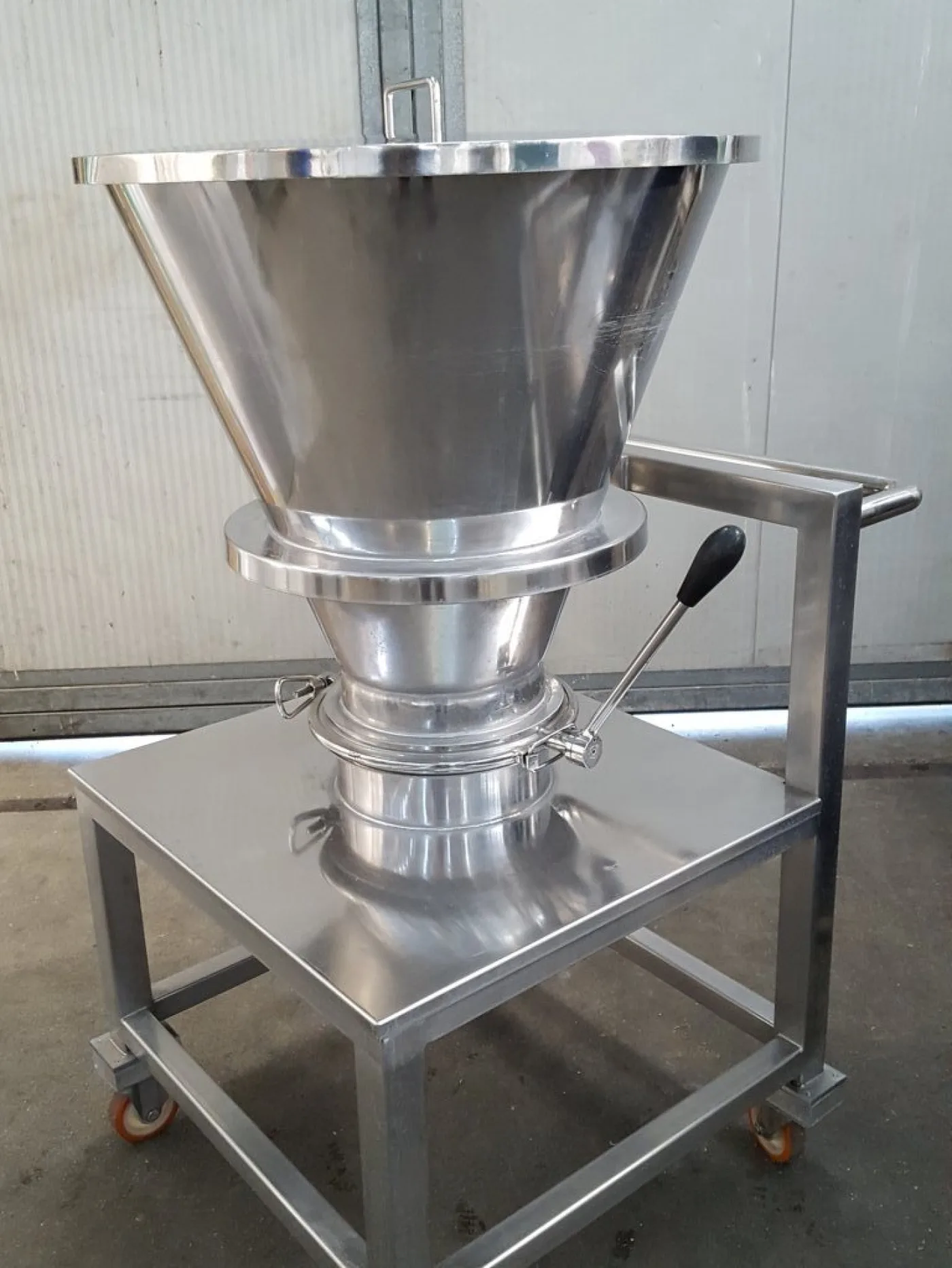 TRAMOGGIA DI ALIMENTAZIONE CON CARRELLO - 5