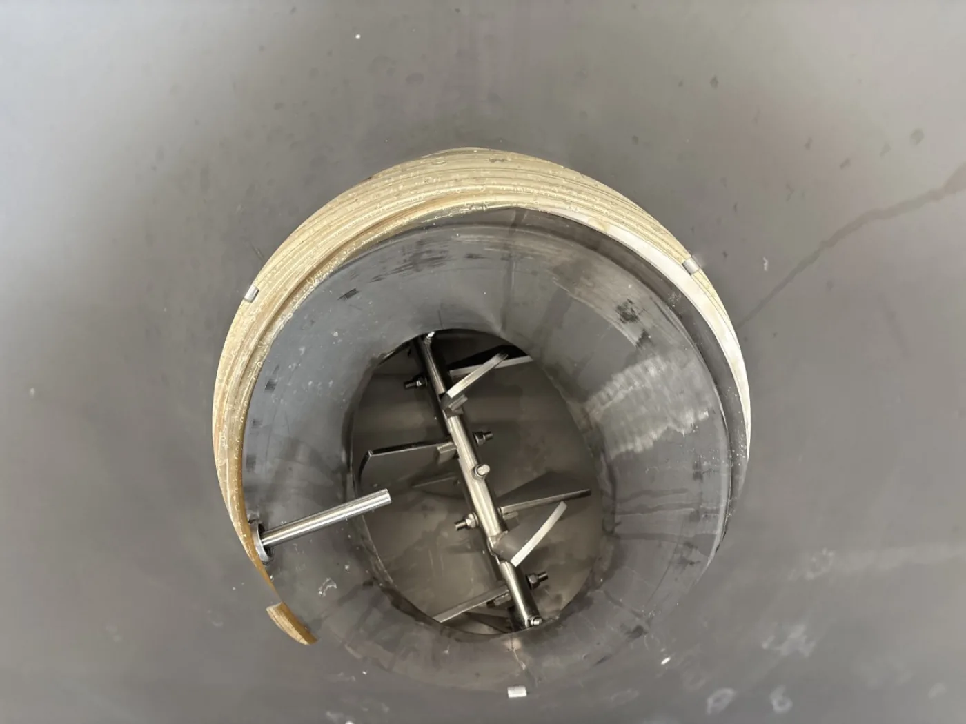 R.Sturm - Bag dump station - 1