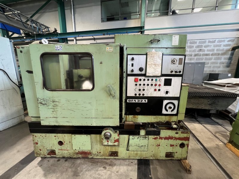 Gear Hobbing Machine – TOS OFA32A