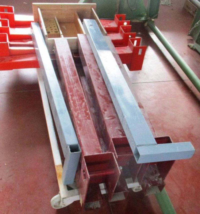 Cantilever monofronte
