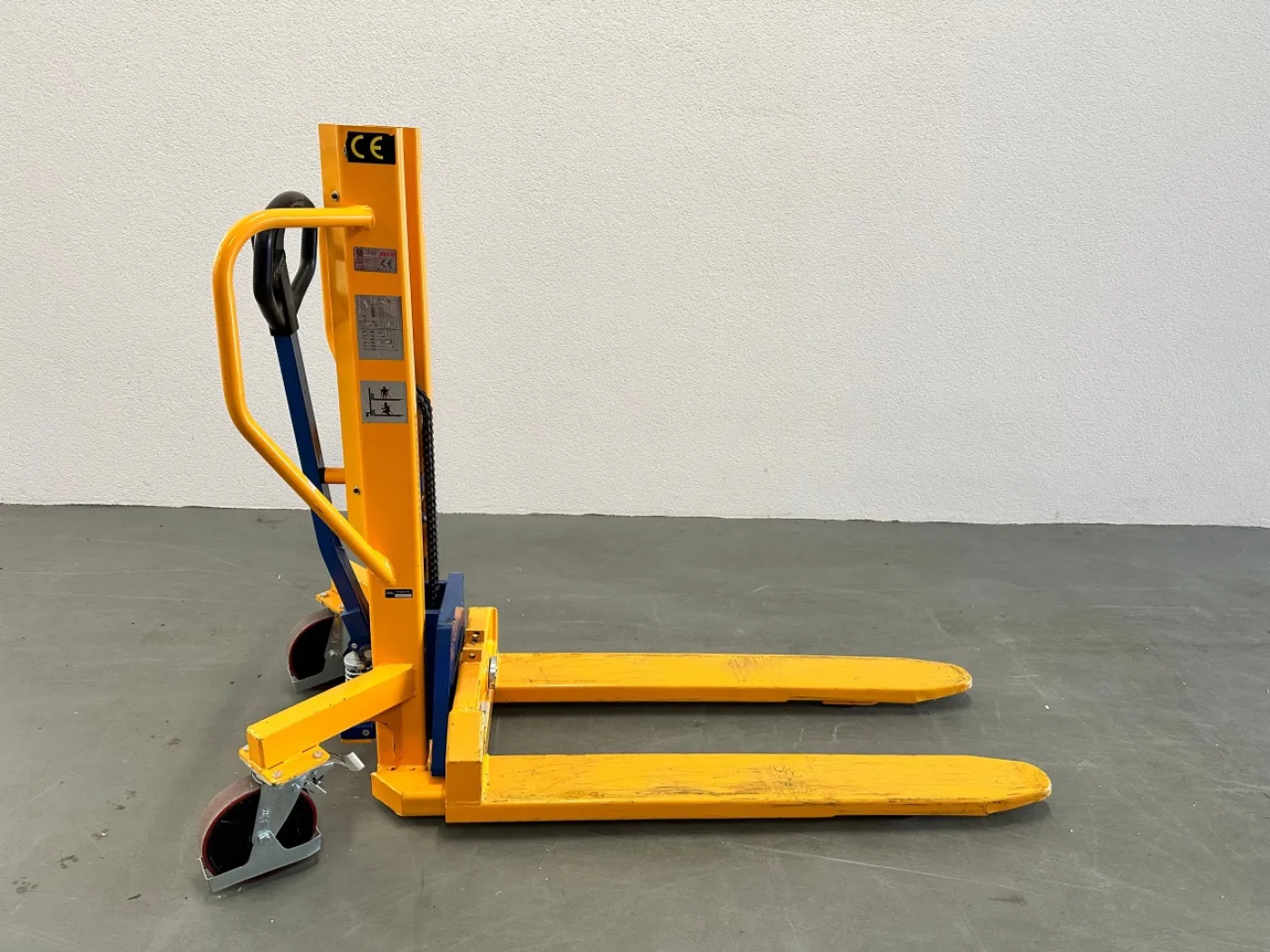 Seco Palettenheber mit Gabelneigung PHK800 - 1