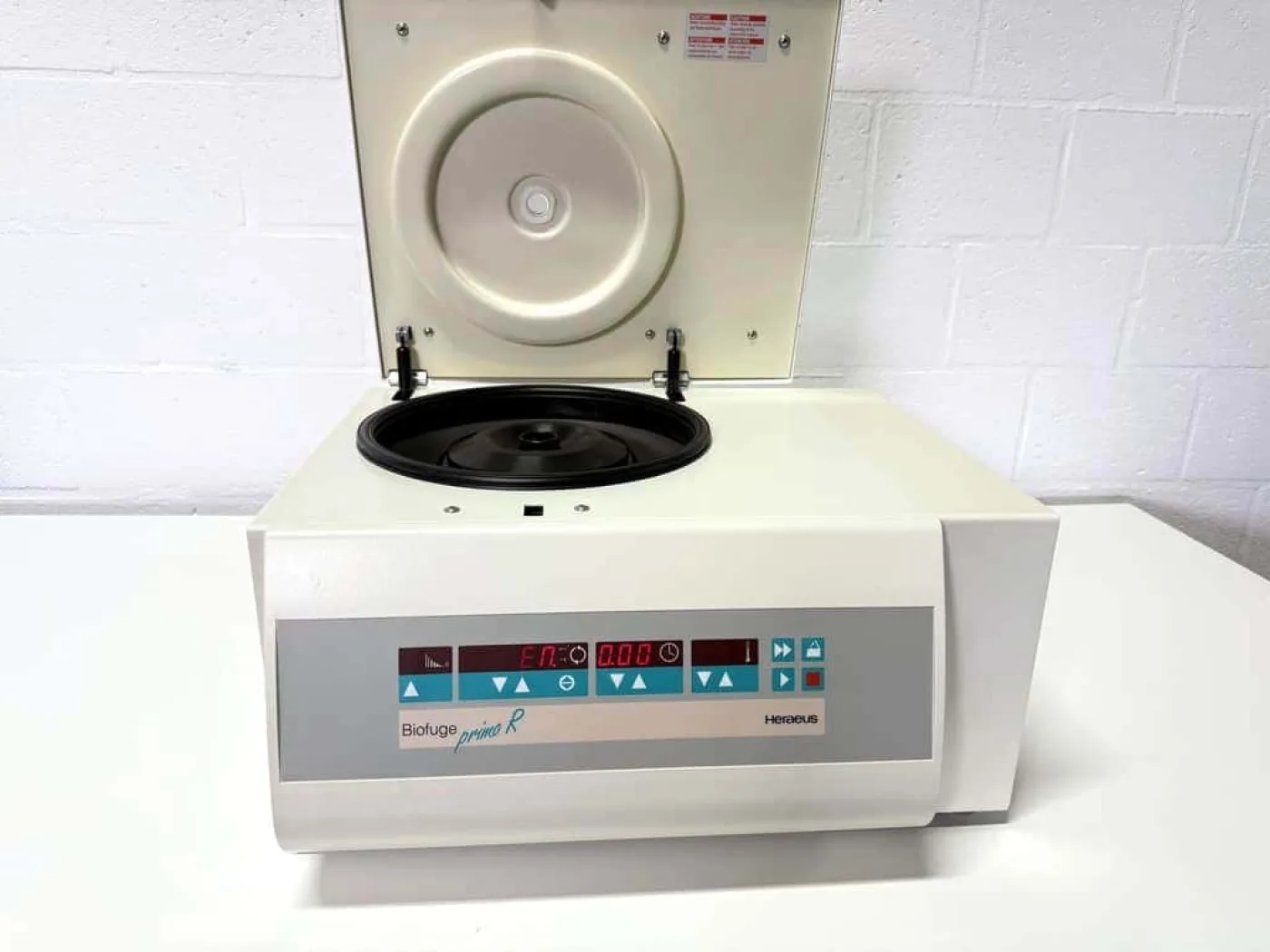 Heraeus Biofuge Primo R Centrifuge - 1