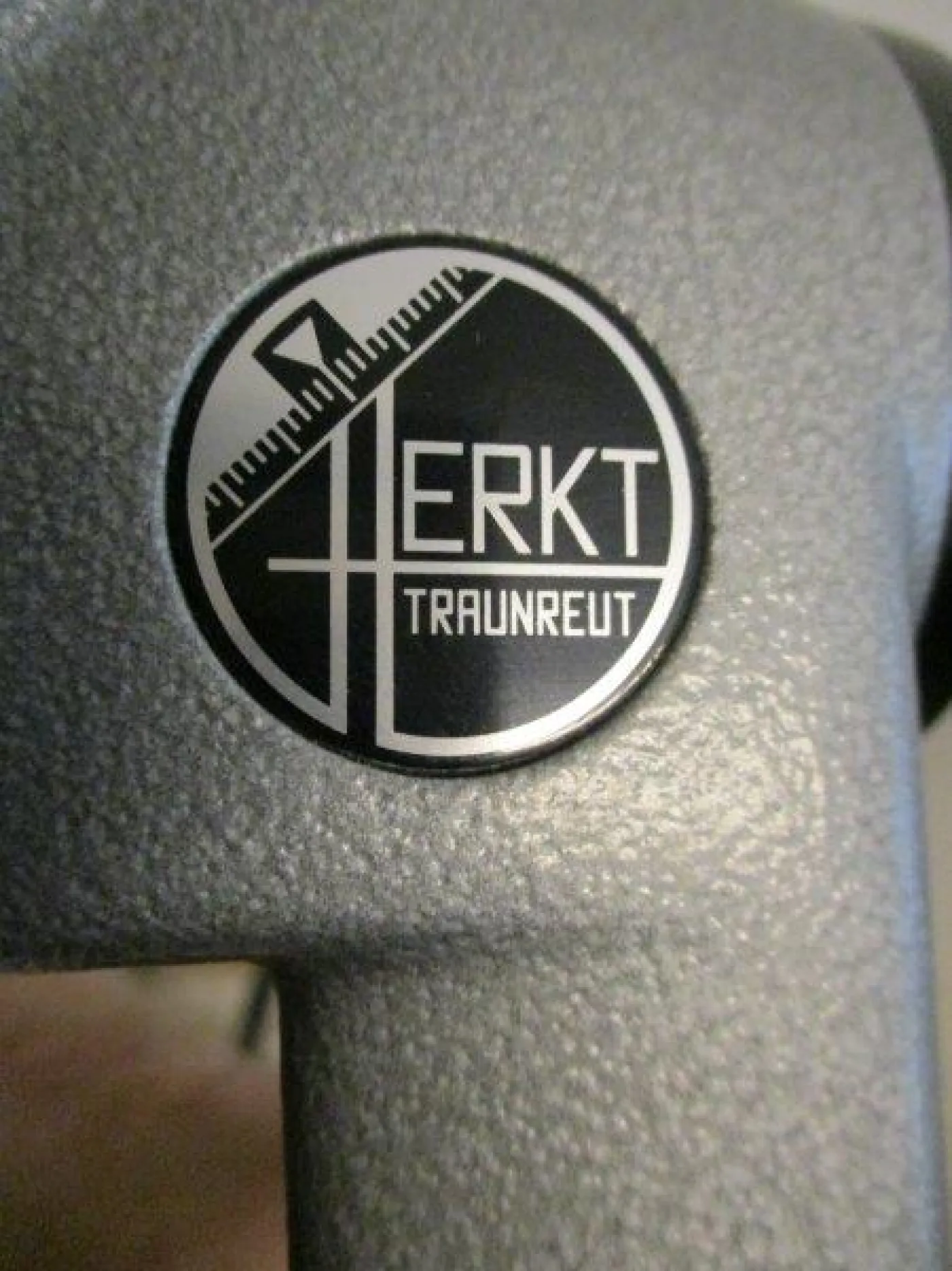 S0E HERKT Traunreut / DECKEL - 6