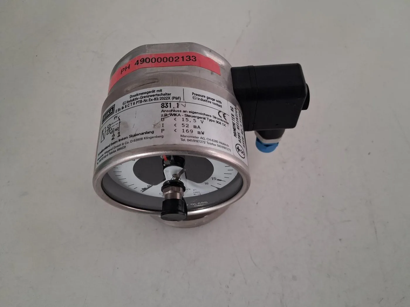 WIKA 831.1 Pressure Gauge 0–12 bar with Inductive Contact Switch - 4