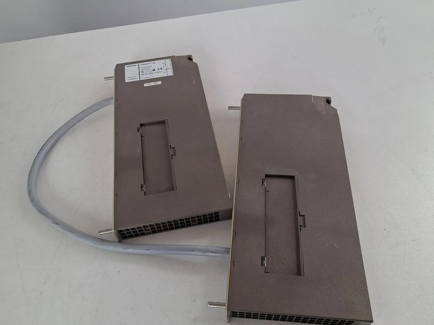 Siemens SIMATIC S5 6ES5 305-7LA11 Interface Module - 8
