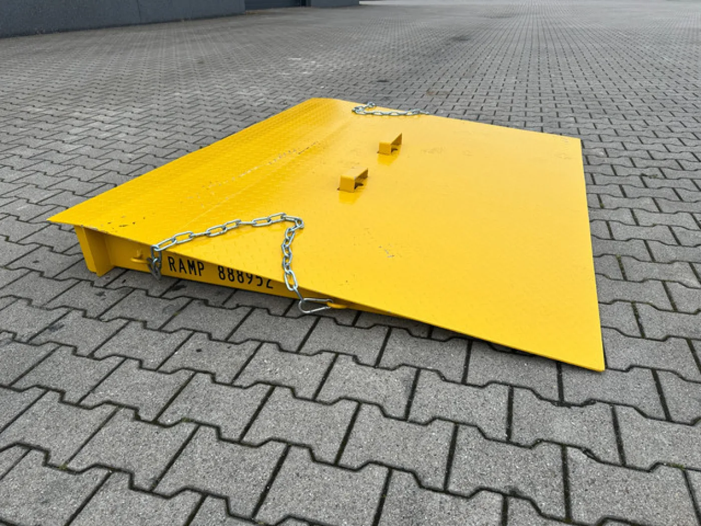 ramp 2m wide / 7.500kg - 7
