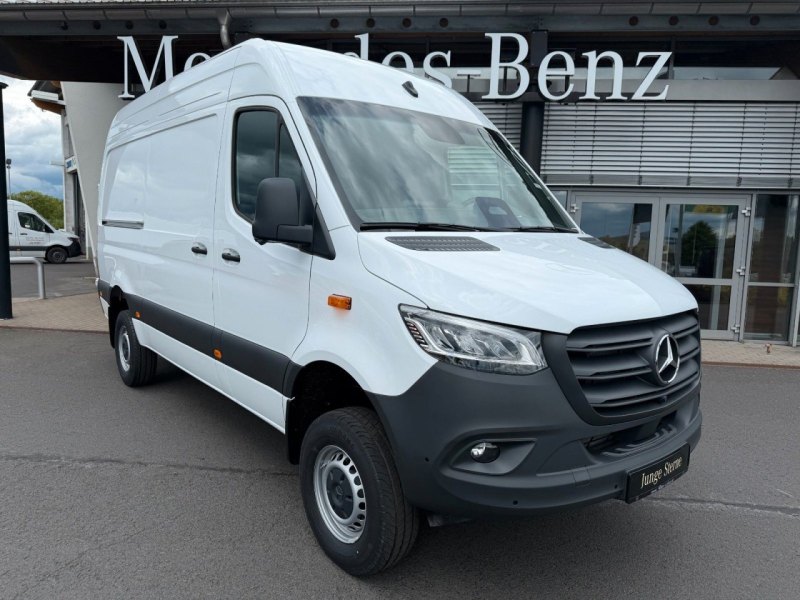 Mercedes Benz Sprinter 319 CDI 4x4 3665 DISTRONIC AHK LED
