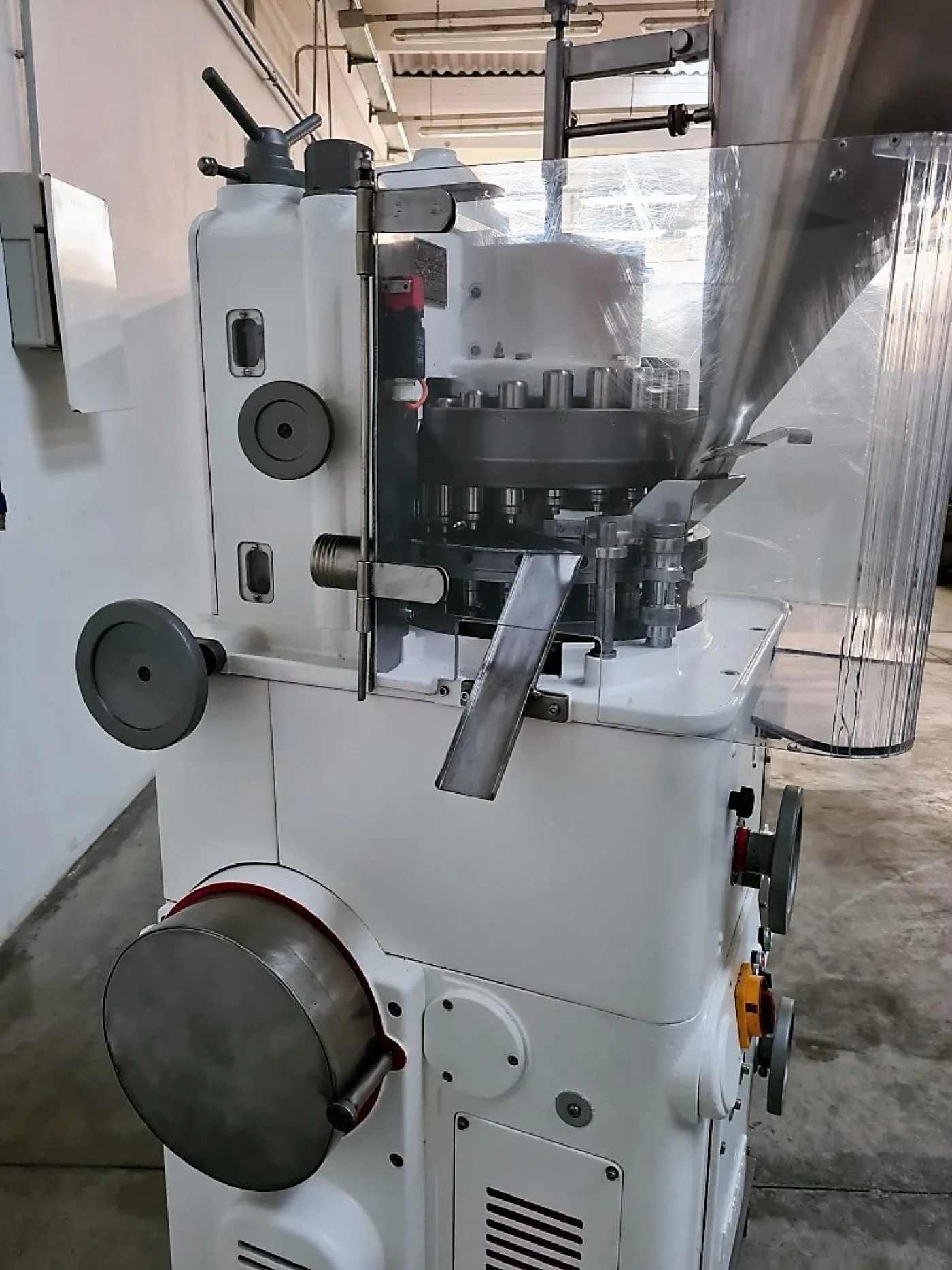 COMPRIMITRICE ROTATIVA – KILIAN – MOD. RI 3 - 5