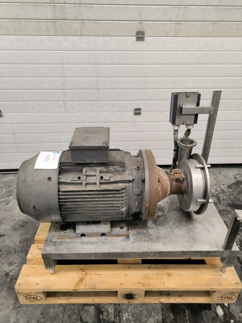 CENTRIFUGAL PUMP 30 KW
