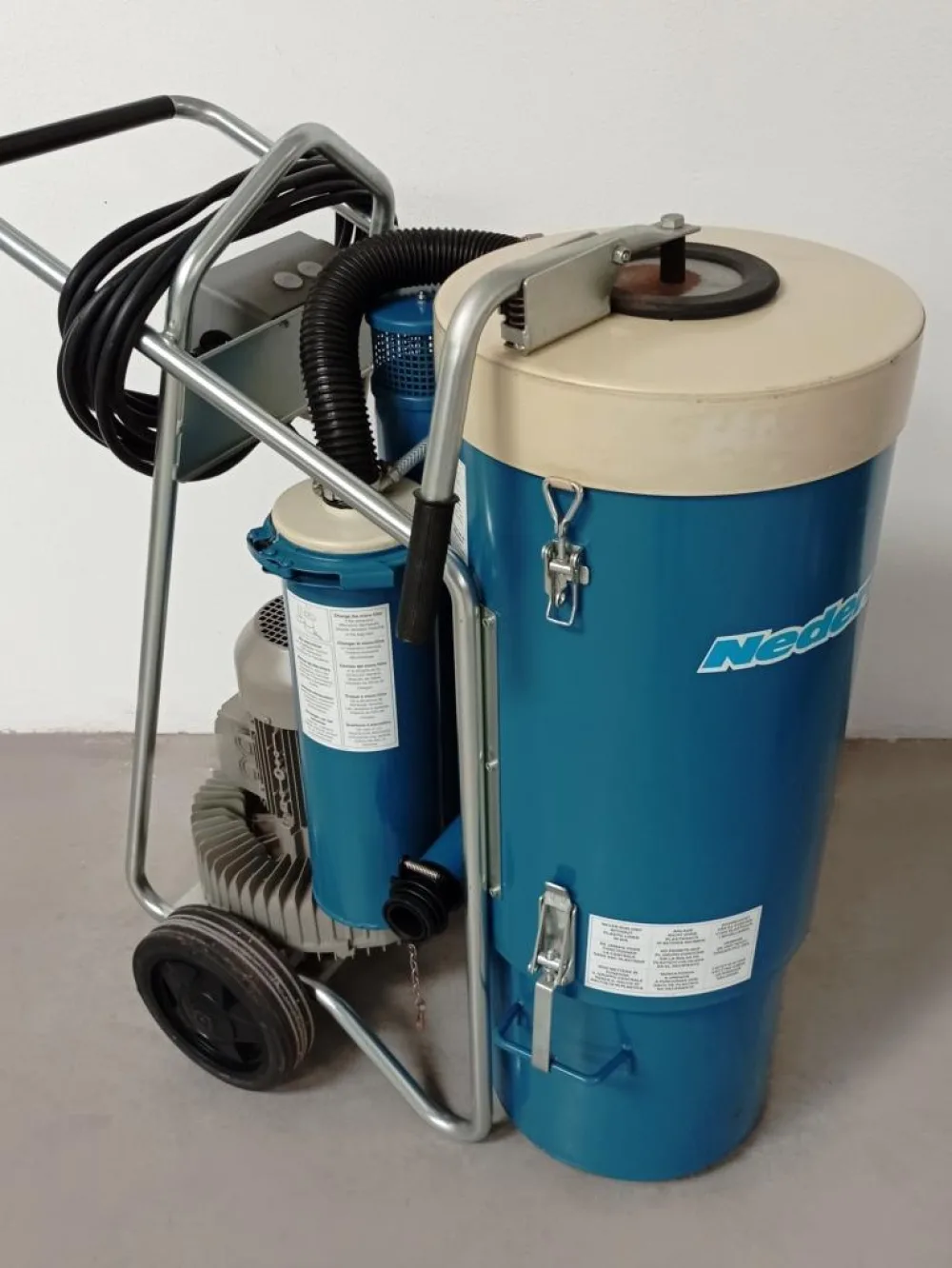 ASPIRAPOLVERE AD ALTO VUOTO – NEDERMAN – MOD. P30