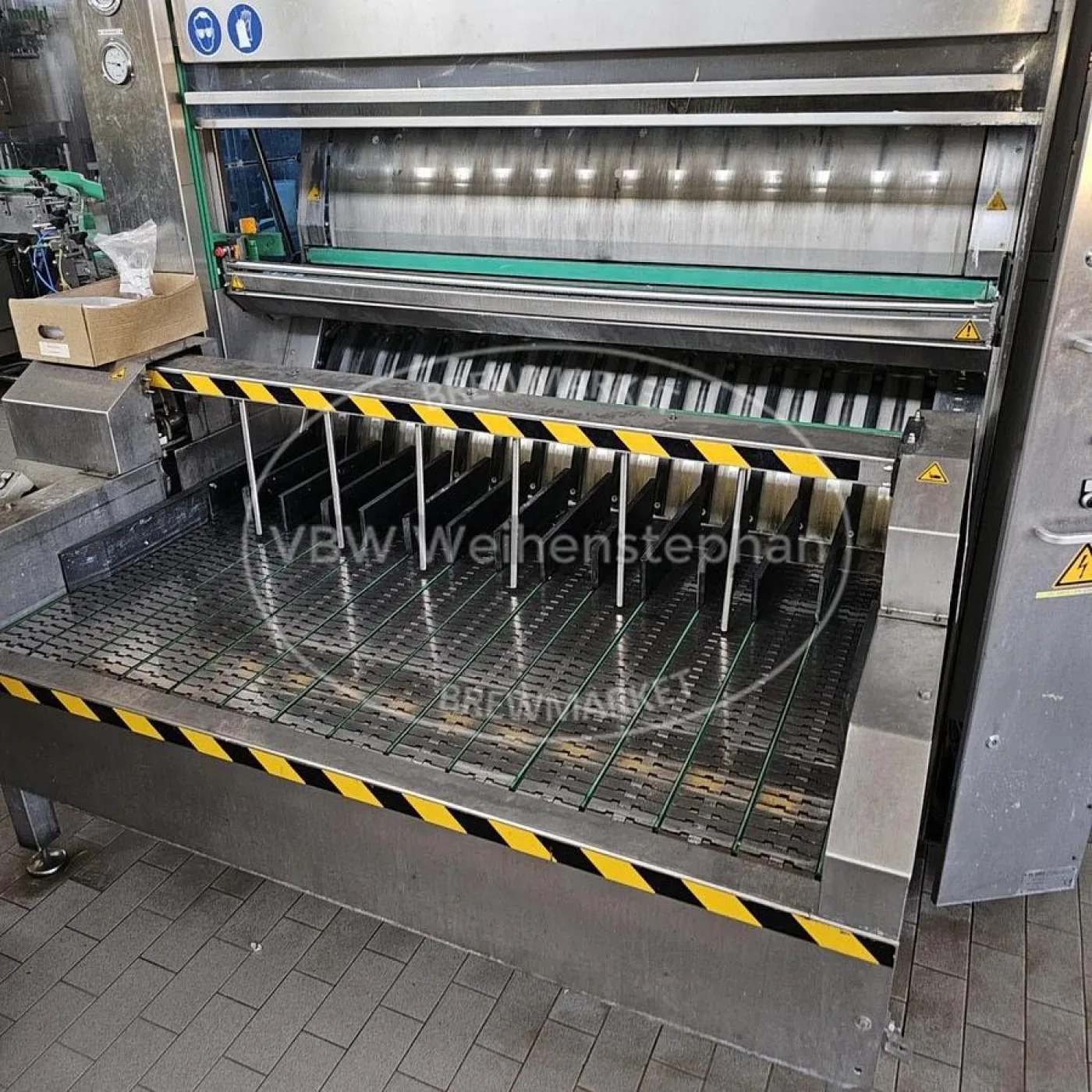Bottle cleaning system - 2