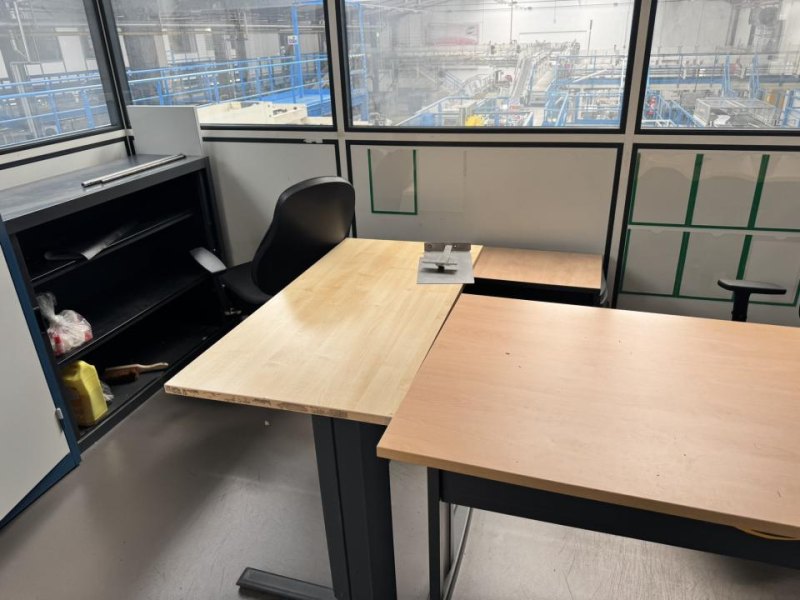 Office suplies (room)