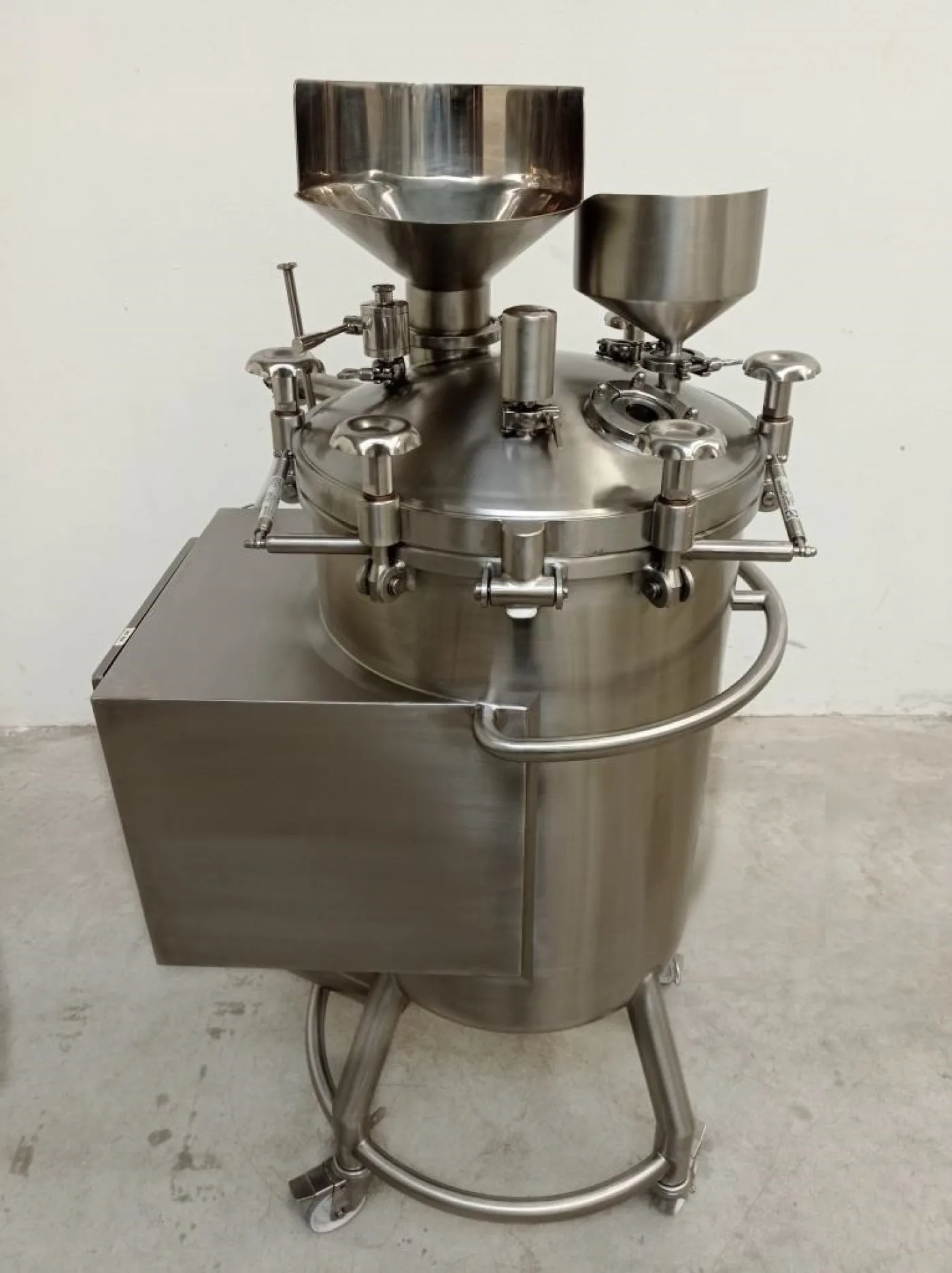 DISSOLUTORE CON AGITATORE MAGNETICO – STAI – MOD. 145 LT - 6
