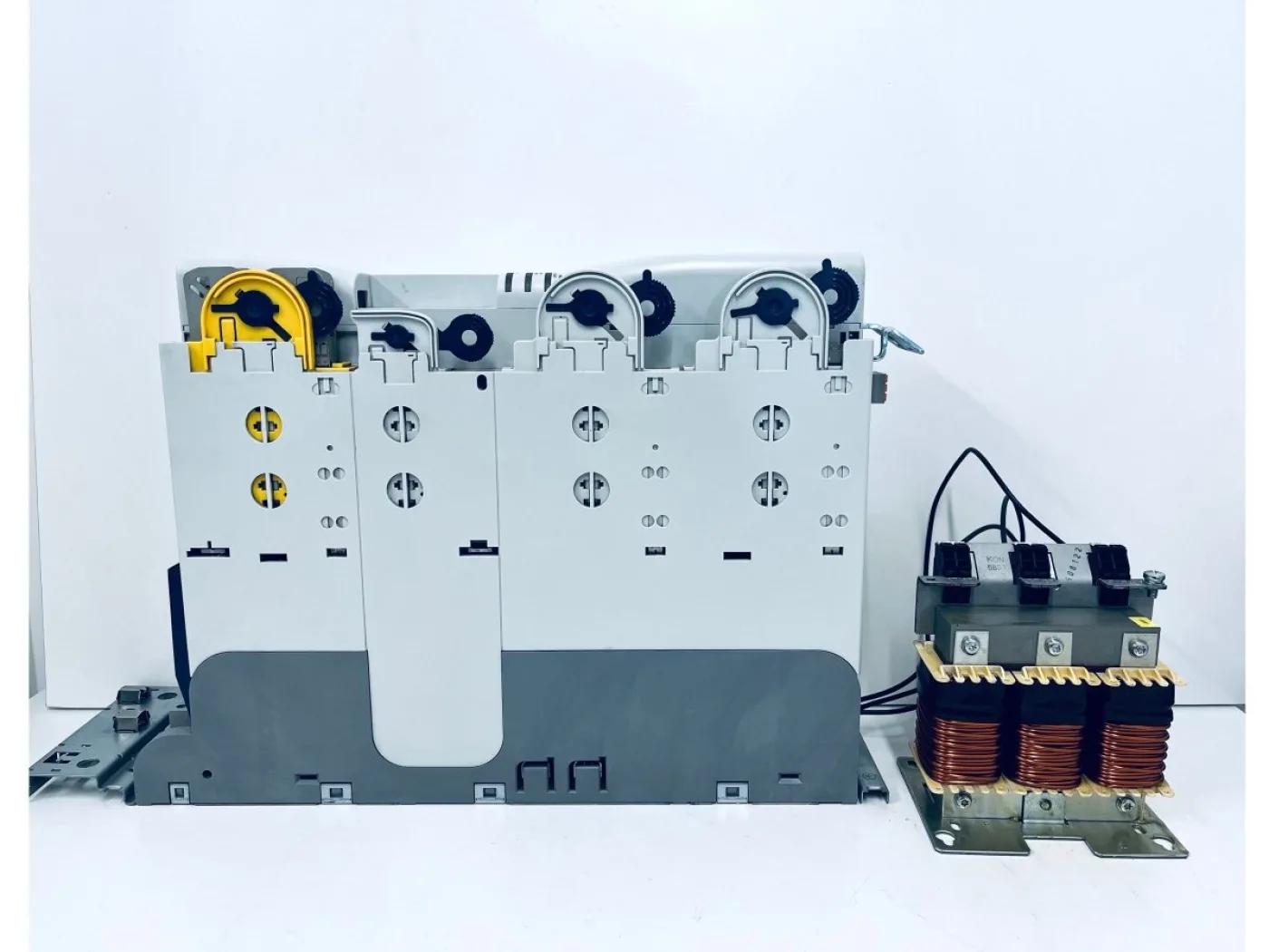 Lenze Single Drive Highline Umrichter E94ASHE0134 mit Transformer - 1