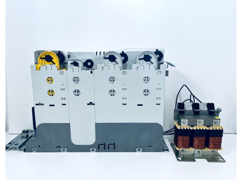 Lenze Single Drive Highline Umrichter E94ASHE0134 mit Transformer