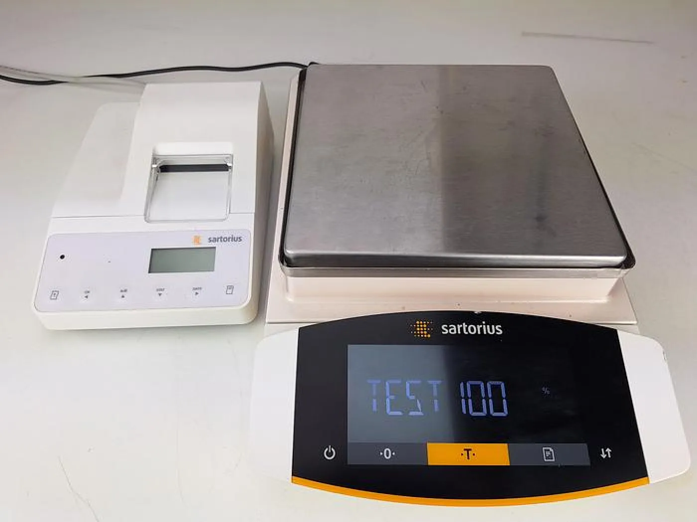 Sartorius ENTRIS2201l-1S Balance +Tare Printer - 1