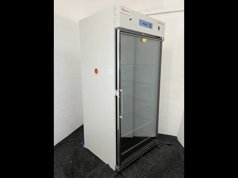 Thermo Scientific Reach-In CO2 Incubator