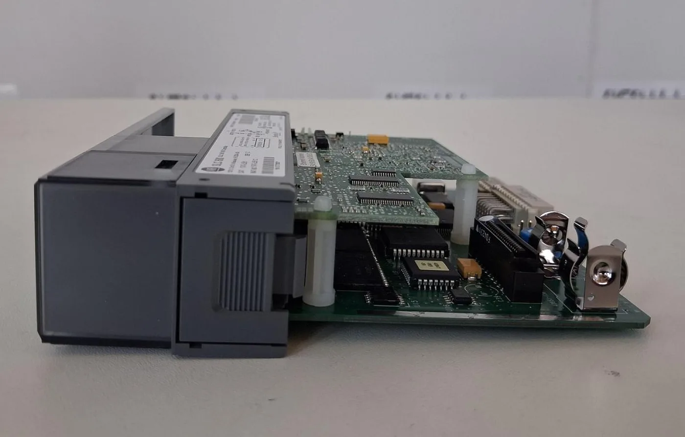 Allen-Bradley SLC 5/05 CPU Processor Module - 7