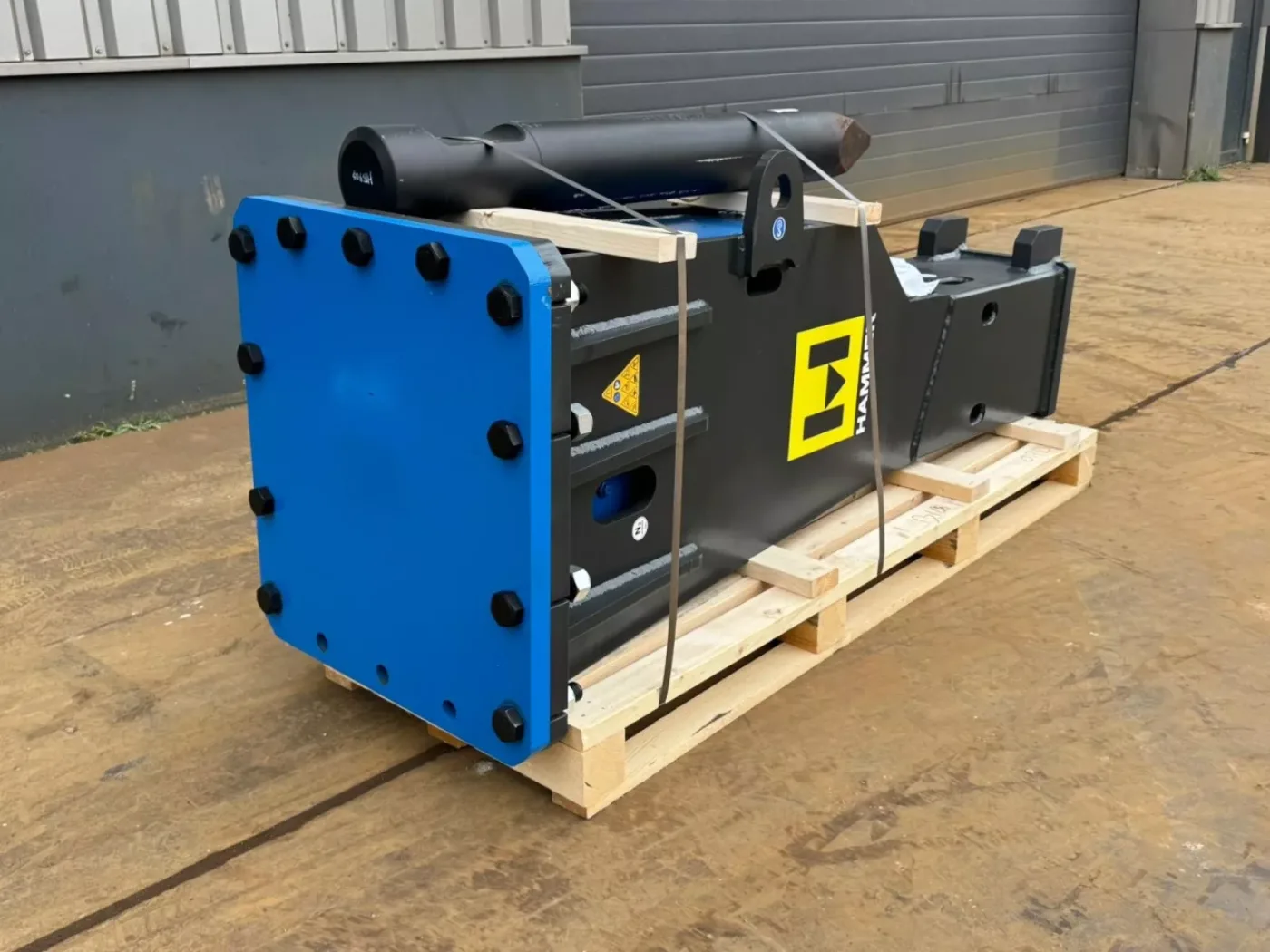 Hammer HS3200 fits 30-47 Ton excavator - 2