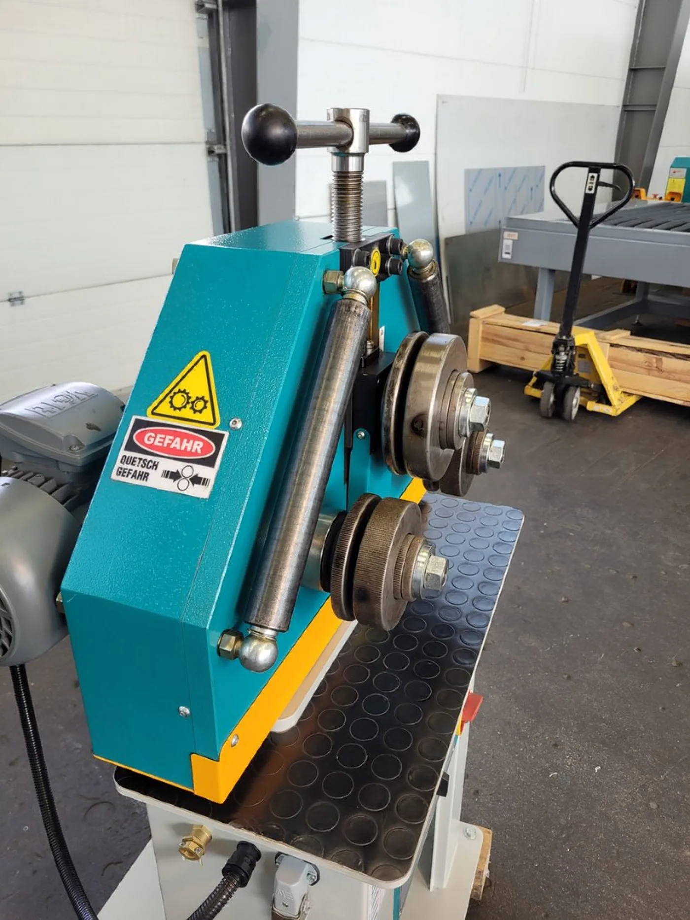 Profilbiegemaschine mit manueller Walzenzustellung PK 30 - 3