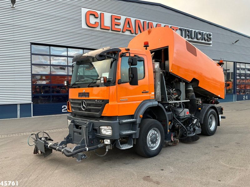 Mercedes-Benz Actros 1829 4x4 Bucher Cityfant 60 Links en rechts vegend
