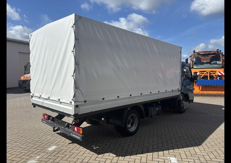 FUSO 3C13 Pritsche Plane + Spriegel