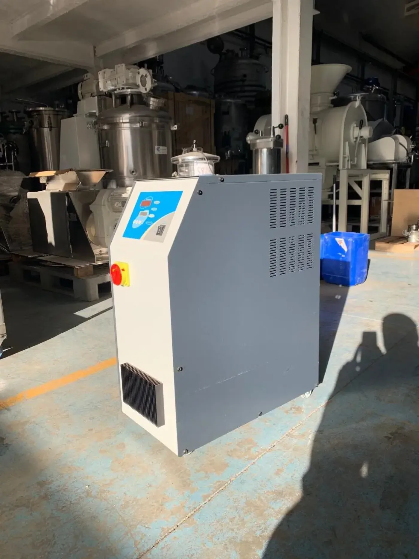 RANGE OF NEW TEMPERATURE CONTROL UNITS - 2