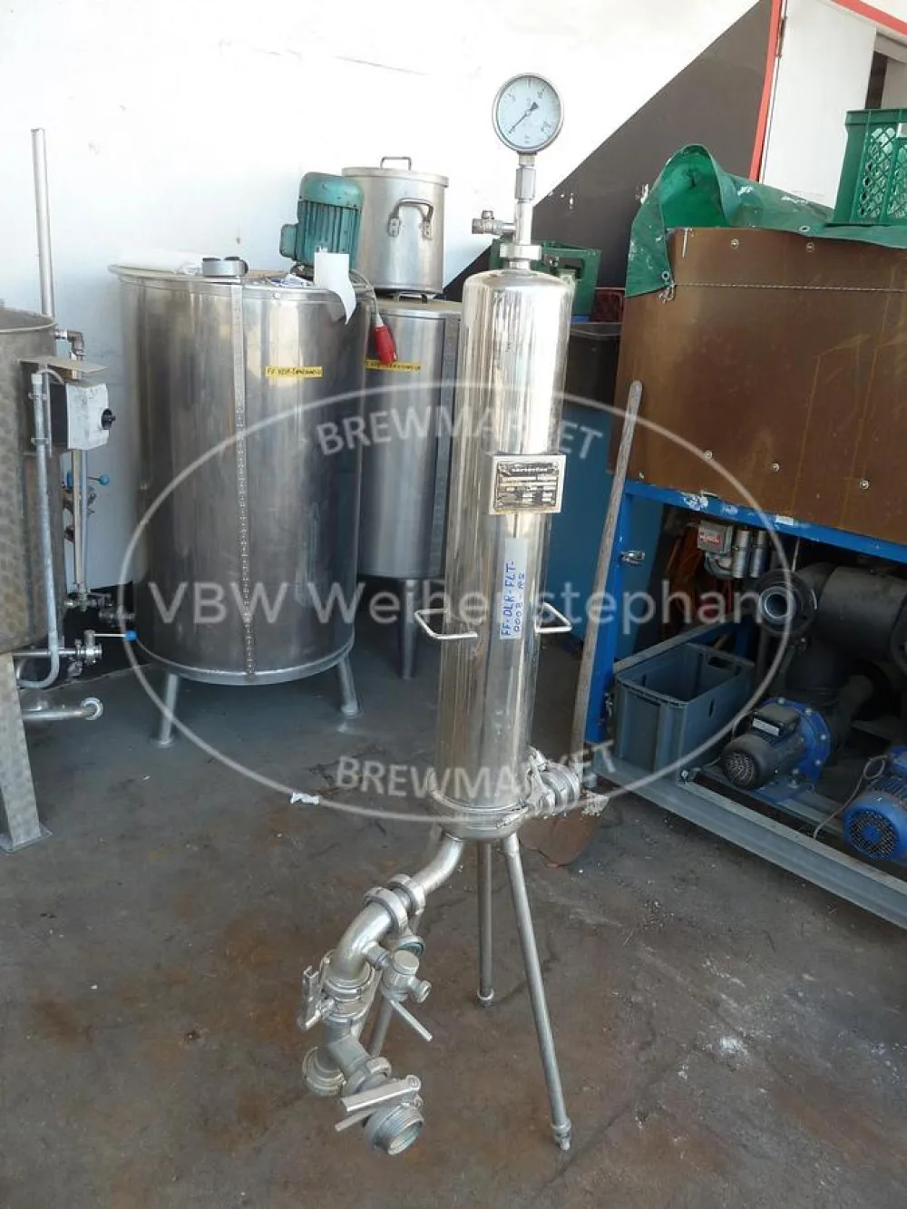 Trap filter housing