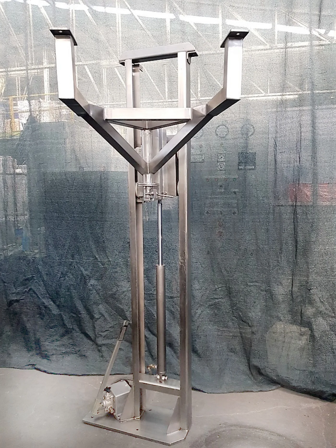 ELEVATORE IDRAULICO - 1