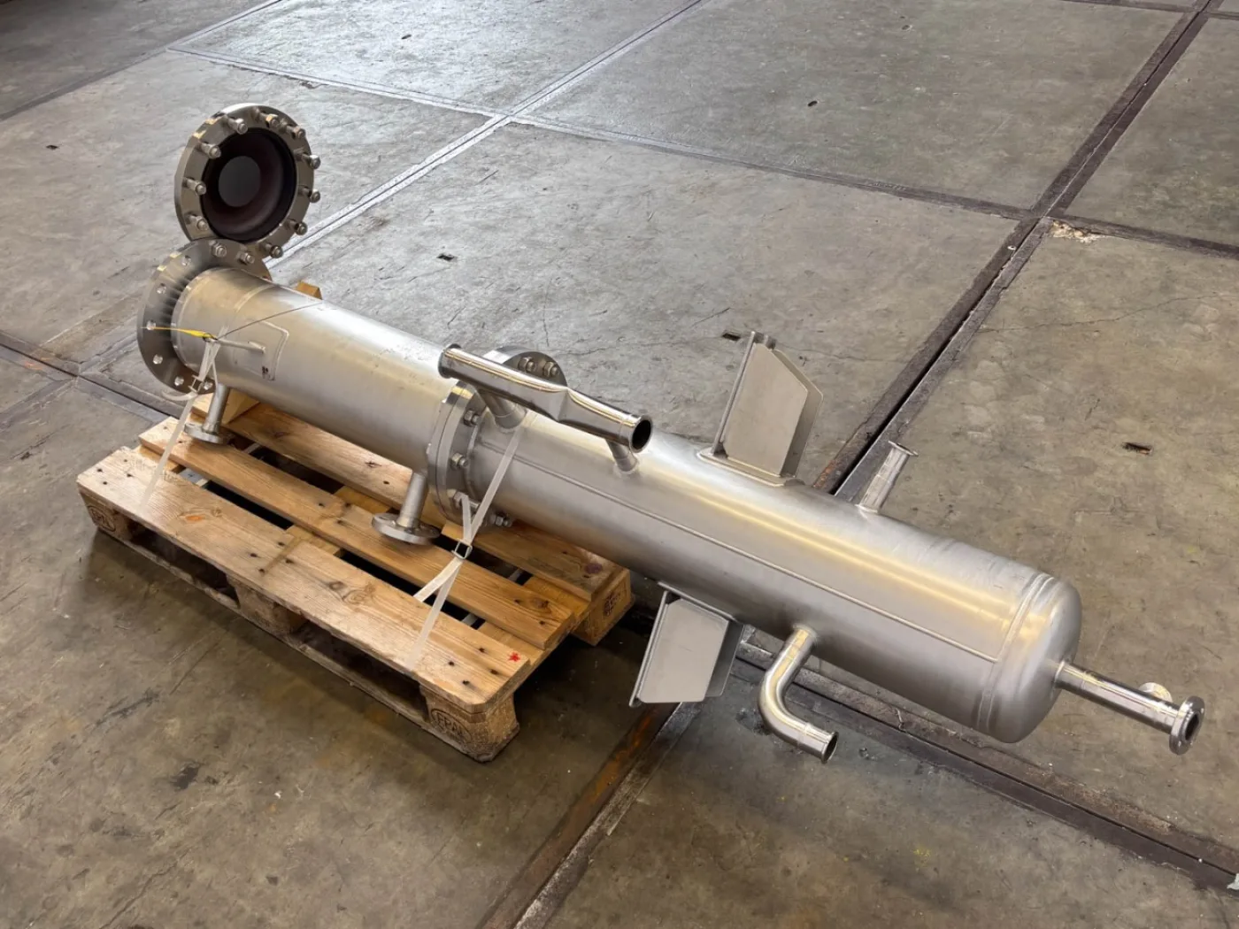 Pharmatec GmbH Natural circulation evaporator (5m²) - Shell and tube heat exchanger - 4