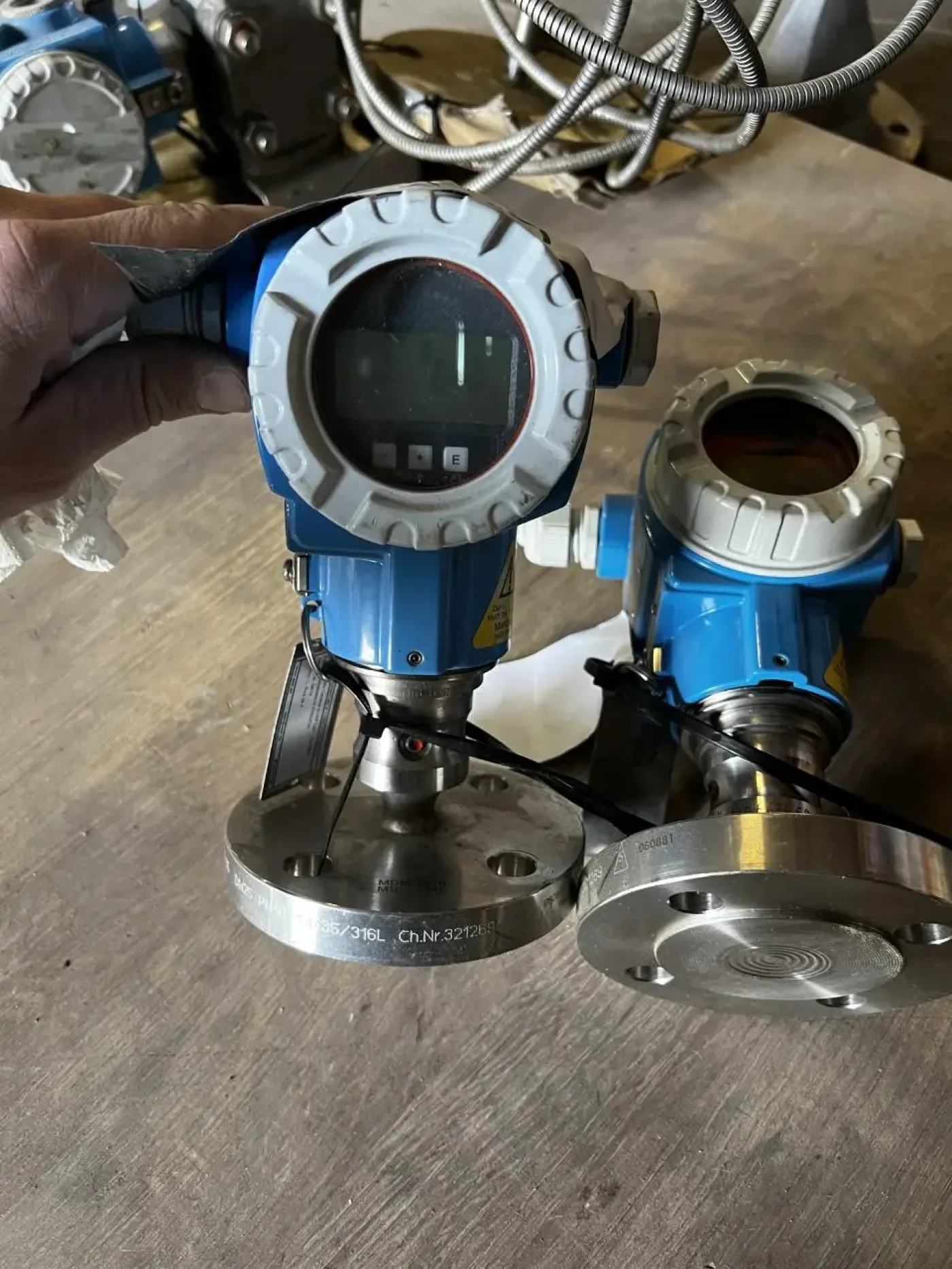 PRESSURE GAUGE C7056 - 2