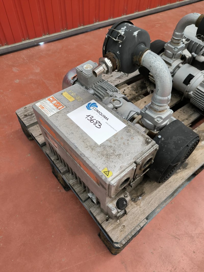 BUSCH RA 0063 F VACUUM PUMP