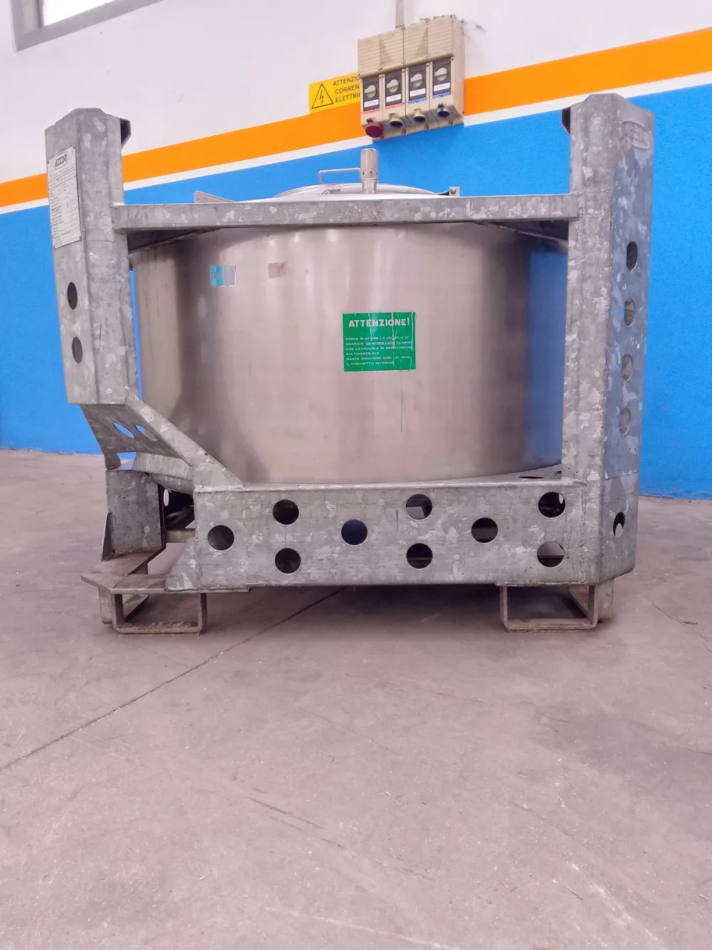 SERBATOIO CON PALLET – AZZINI – MOD. 565 LT