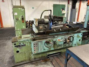 Cylindrical grinding machine- TOS BHS40A/630