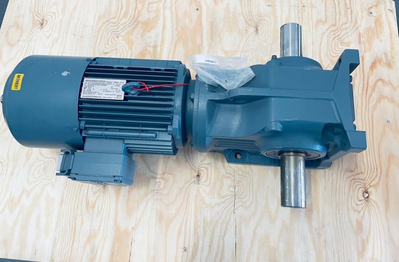 Getriebemotor SEW K77 DV112M4/BMG/HR/TF/ASB8