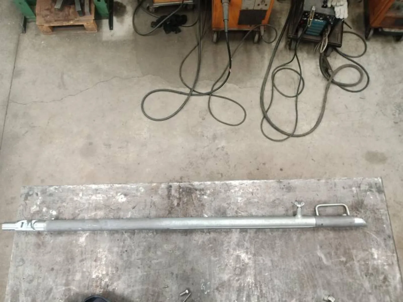 Articulated Telescopic Arm With Joints - 1