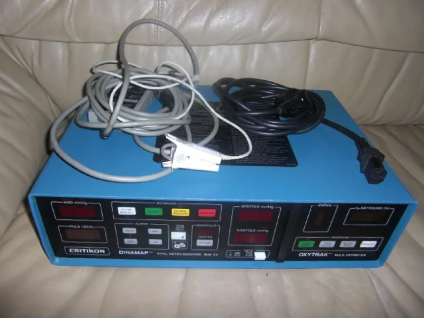 Criticon 1846 XS Spo2 Vitaldatenmonitor - 1