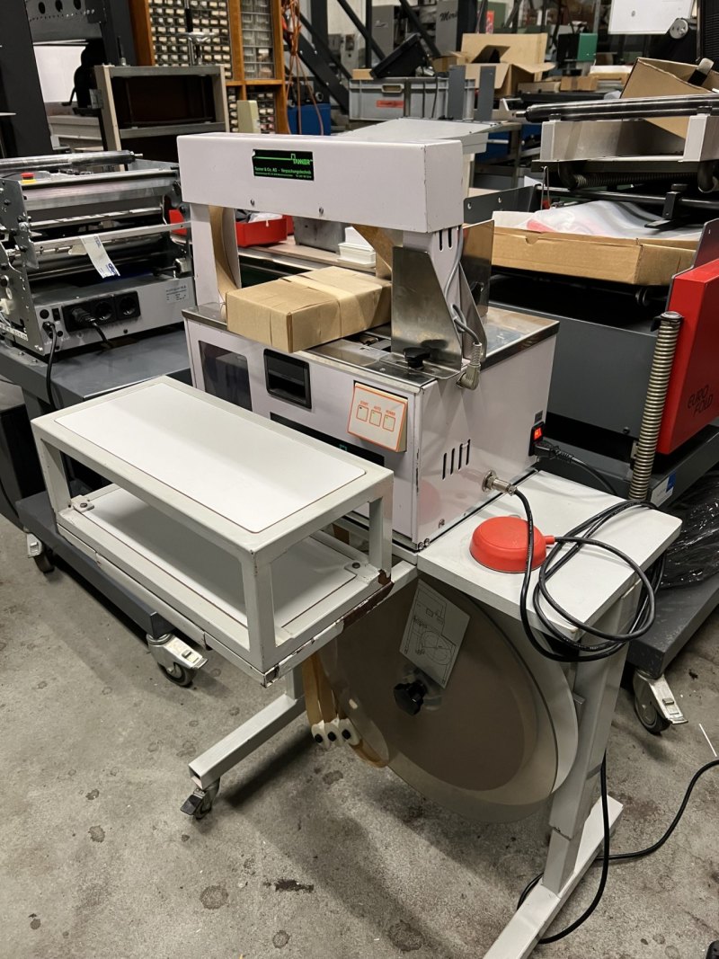 Banderoleuse TANNER COM JD-240F