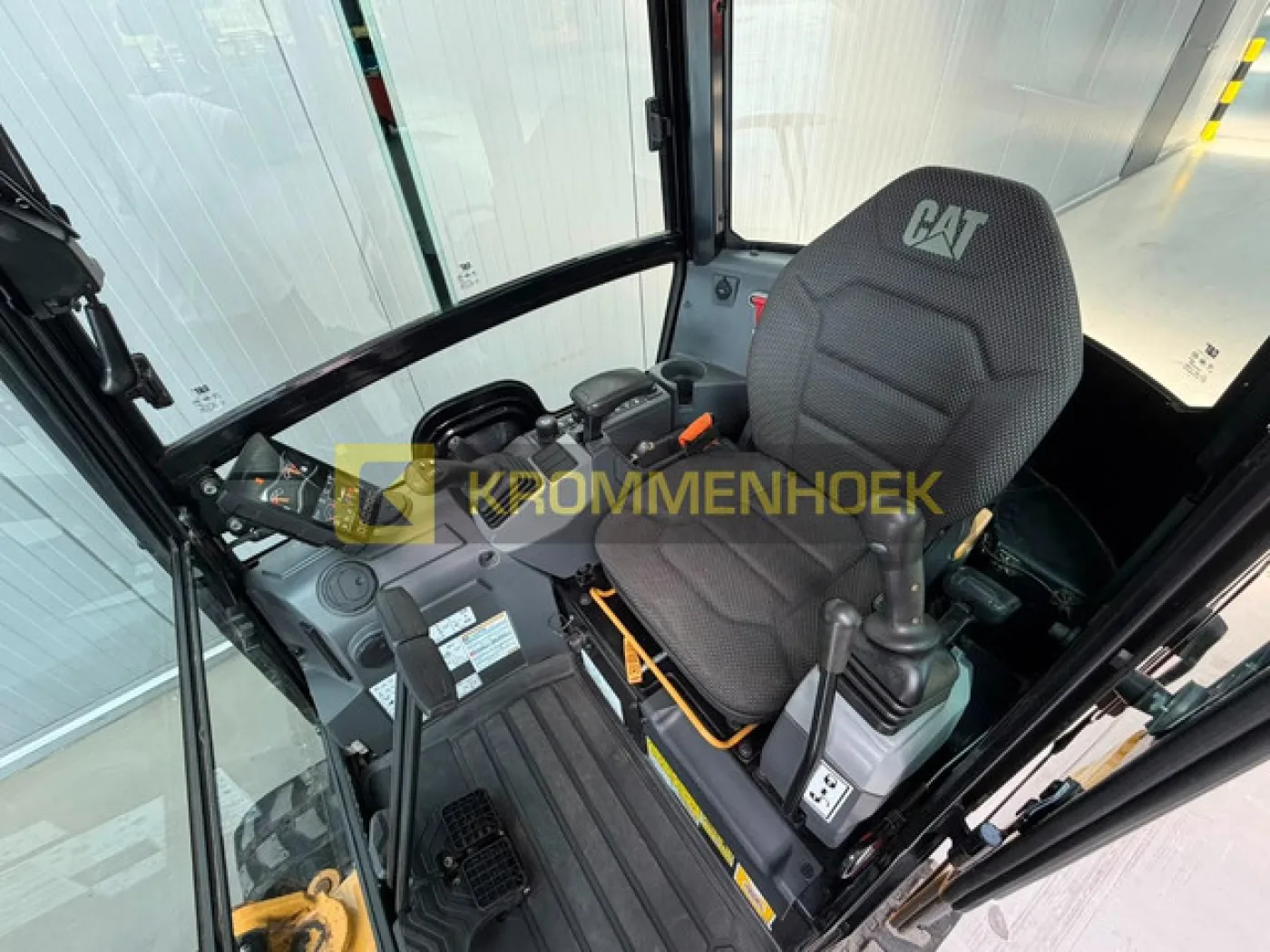 Caterpillar 301.8 - 8