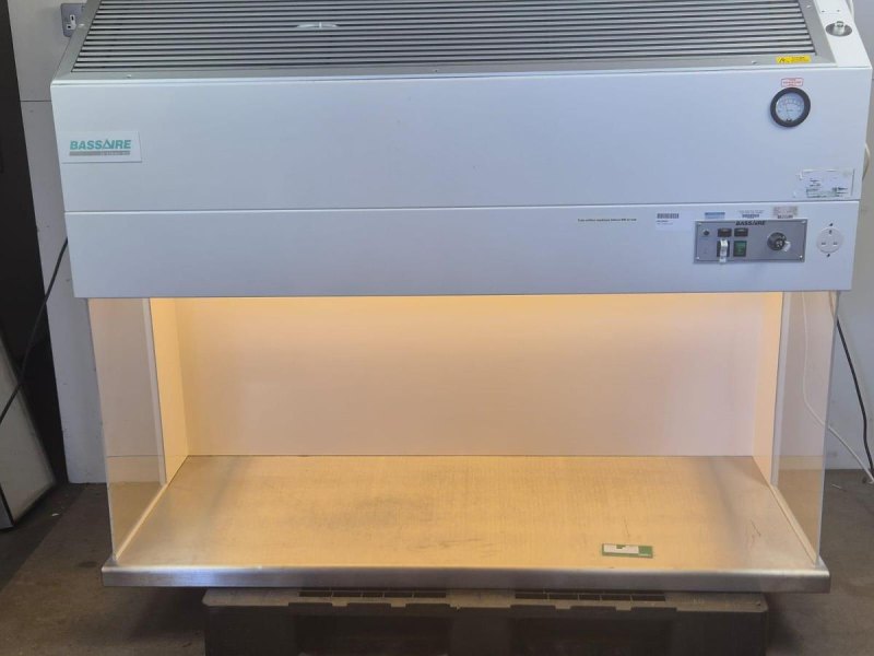 Basair P Laminar flow Safety Cabinet