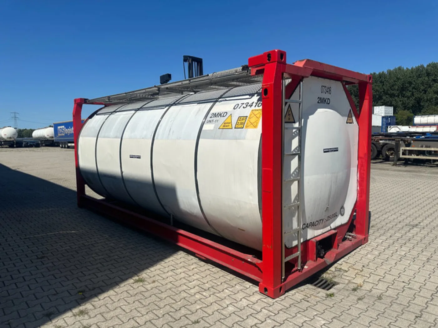 20FT Tankcontainer / 24.980L / UN-Portable T11 / ADR TEST: 12-2028 - 7