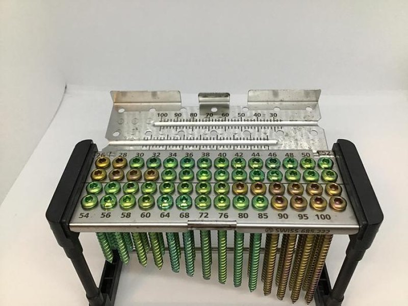 Synthes Screw Set on Rack