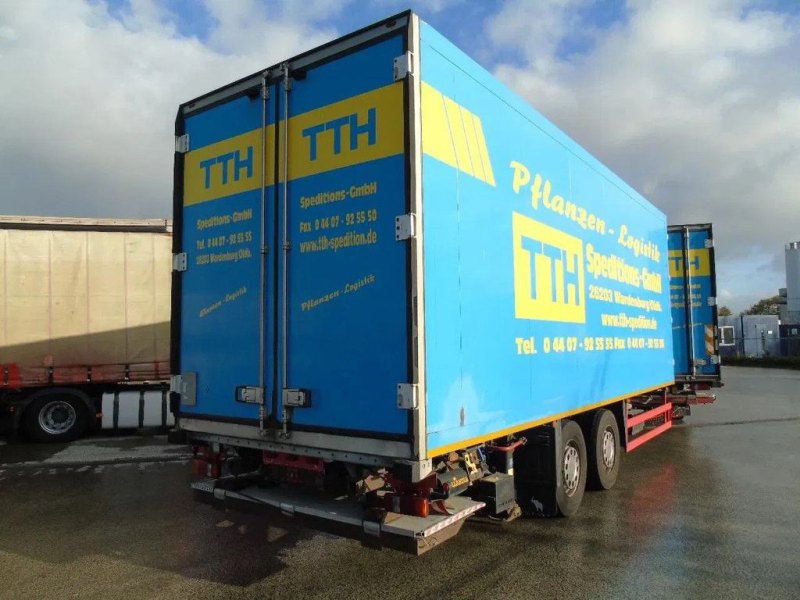 Schmitz Cargobull 2 2 AXLE + CARRIER + DHOLLANDIA LOADLIFT