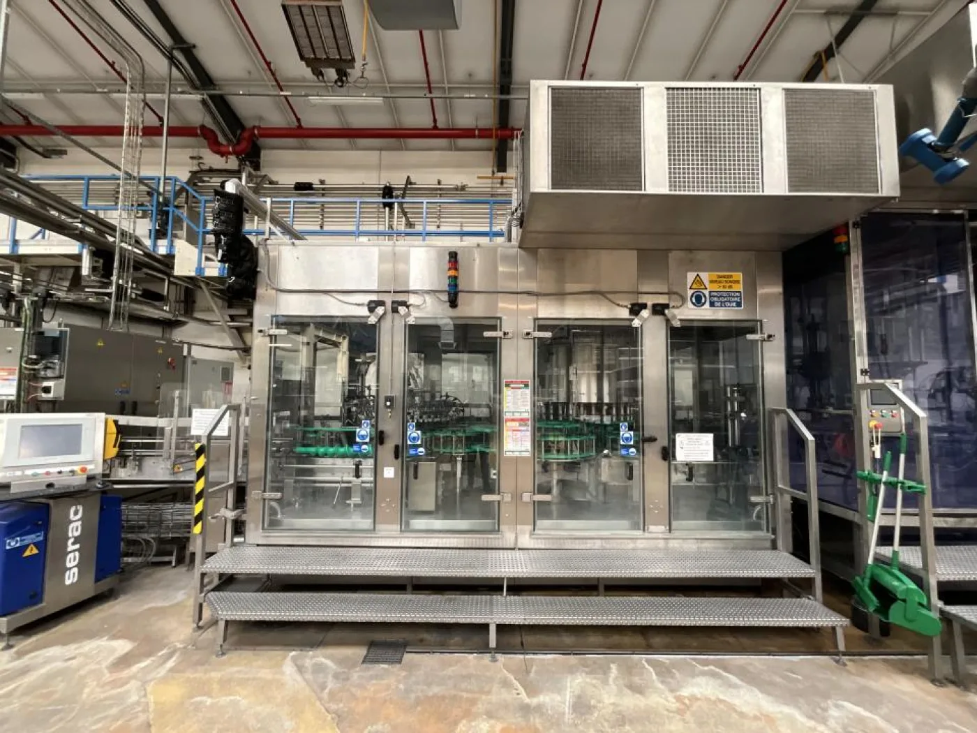 Serac Serac TN36R36V12/1620 Rotary Bouteille Air Rinse, Liquide Remplissage and Closing Machine - Line 5 - 3