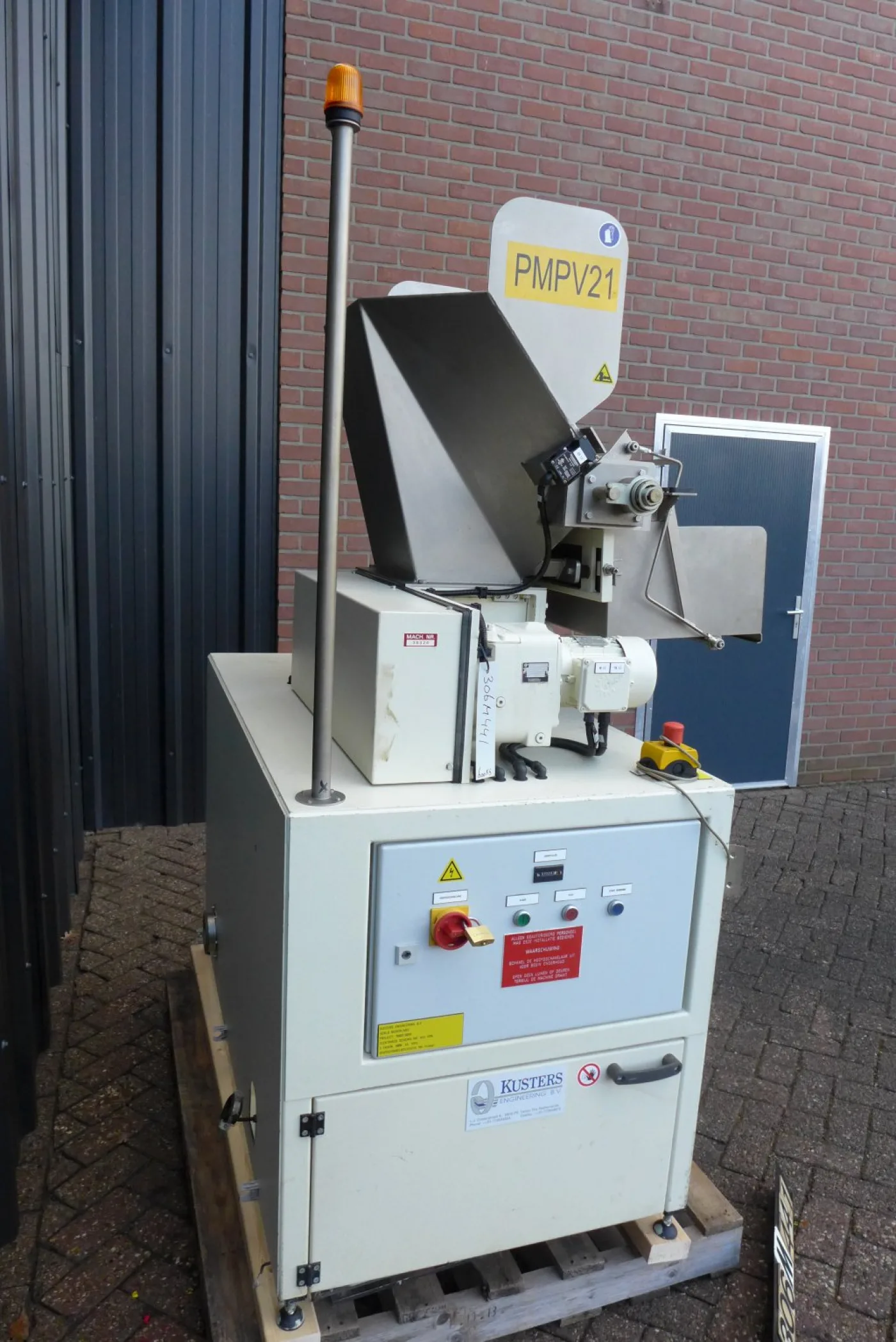Kusters Venlo - Shredder - 6