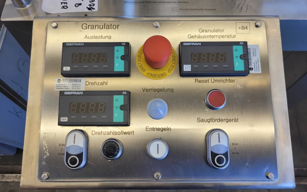 Leistritz ZSE 18PH-40D - Double screw extruder