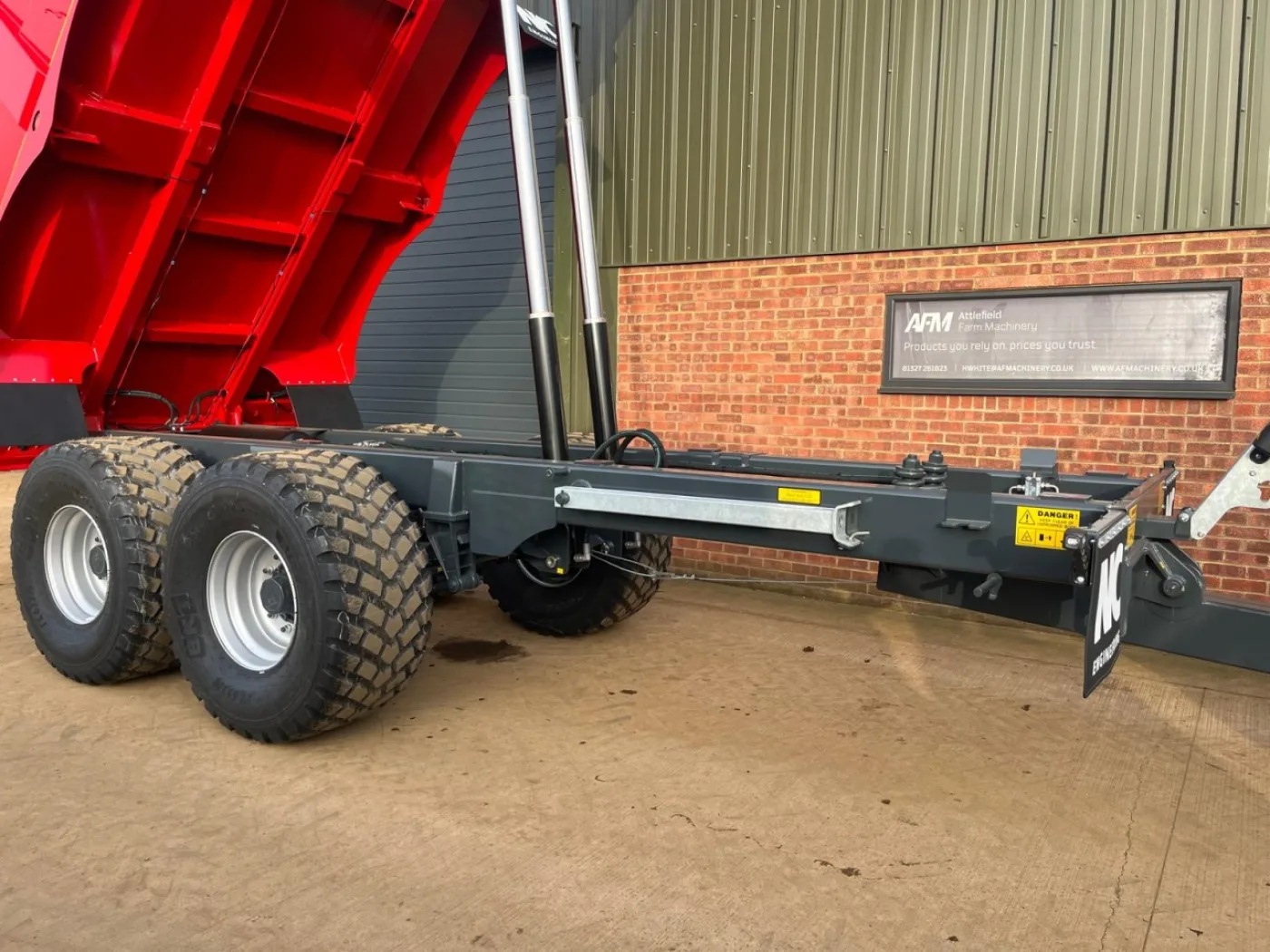 NC grain trailer, 16 ton model 2050-16 - 5