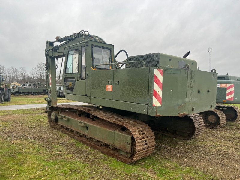 JCB JS 240 - kraan / rupsgraafmachine